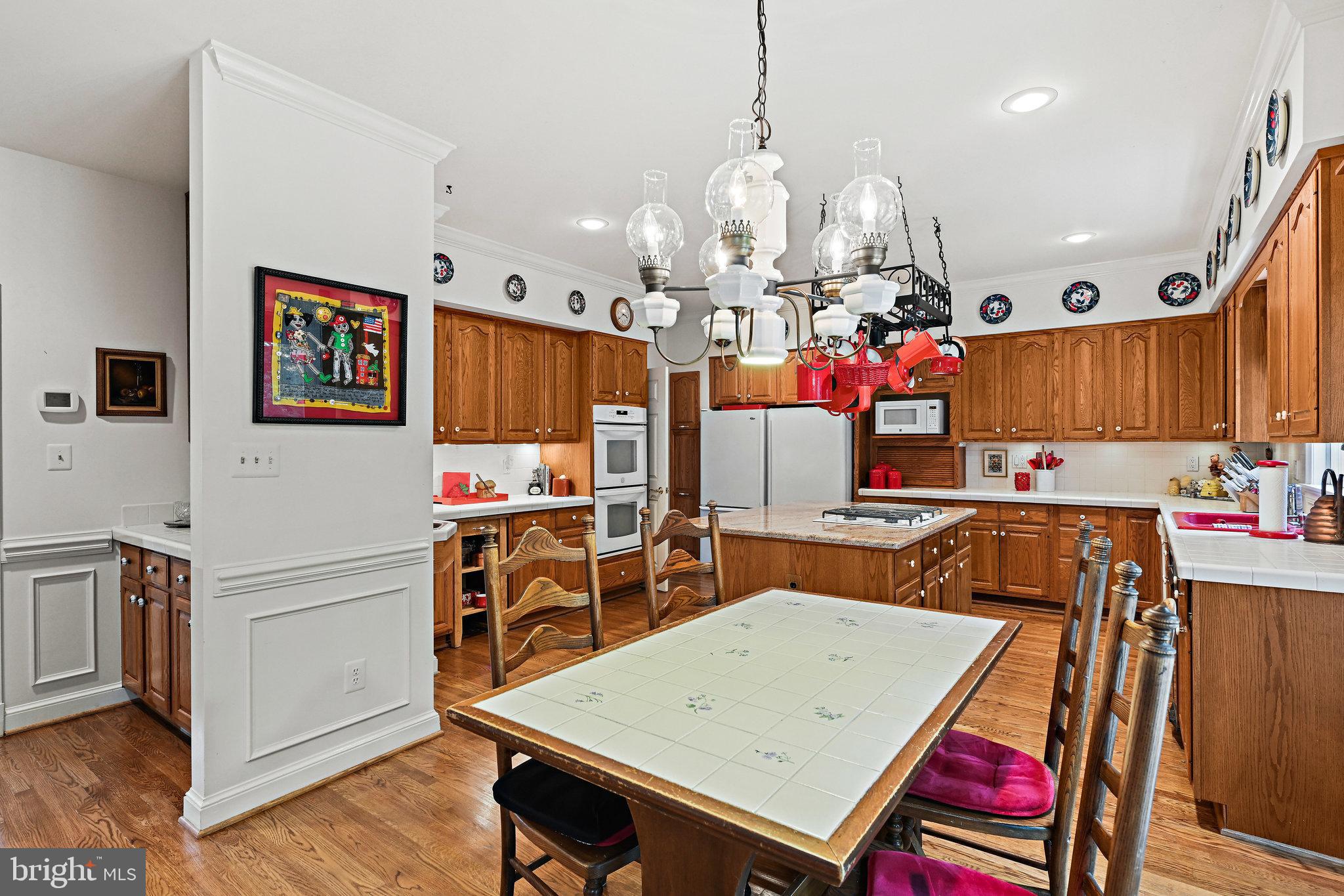 VALEWOOD MANOR - Residential