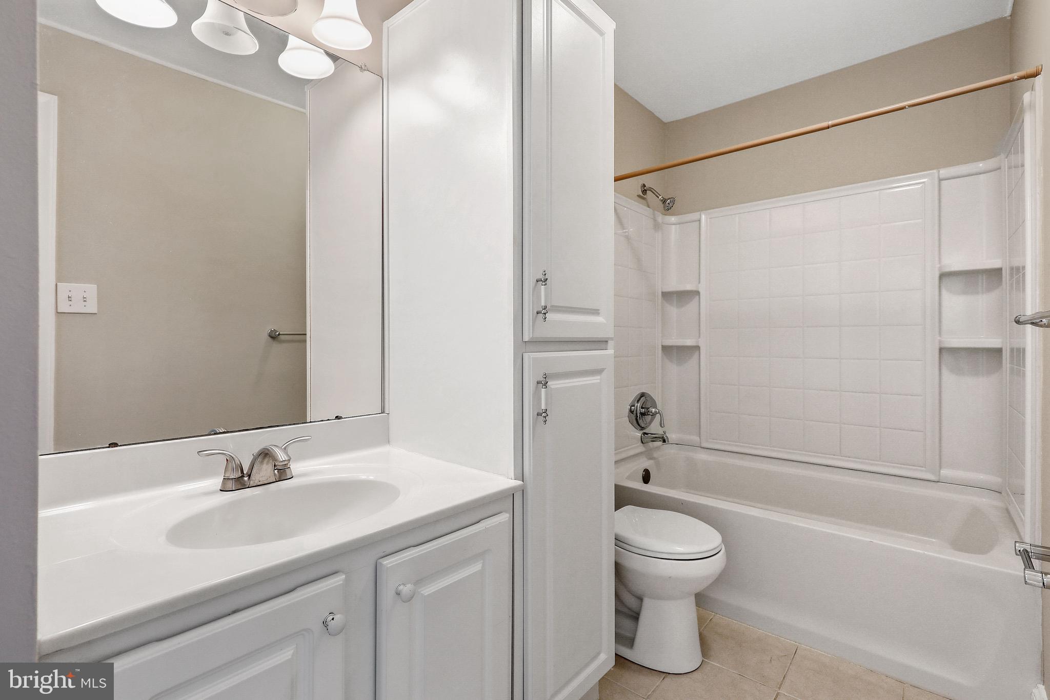 STONEGATE FARMS - Residential