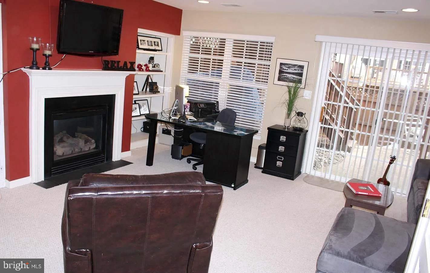 BROADLANDS SOUTH - Residential Lease