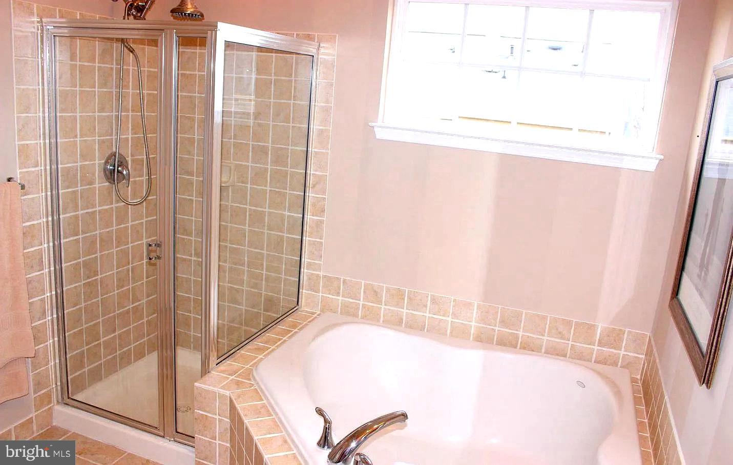 BROADLANDS SOUTH - Residential Lease