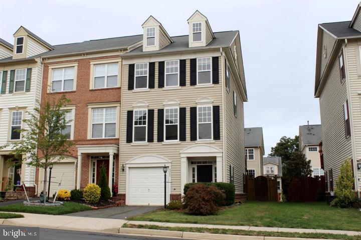 BROADLANDS SOUTH - Residential Lease