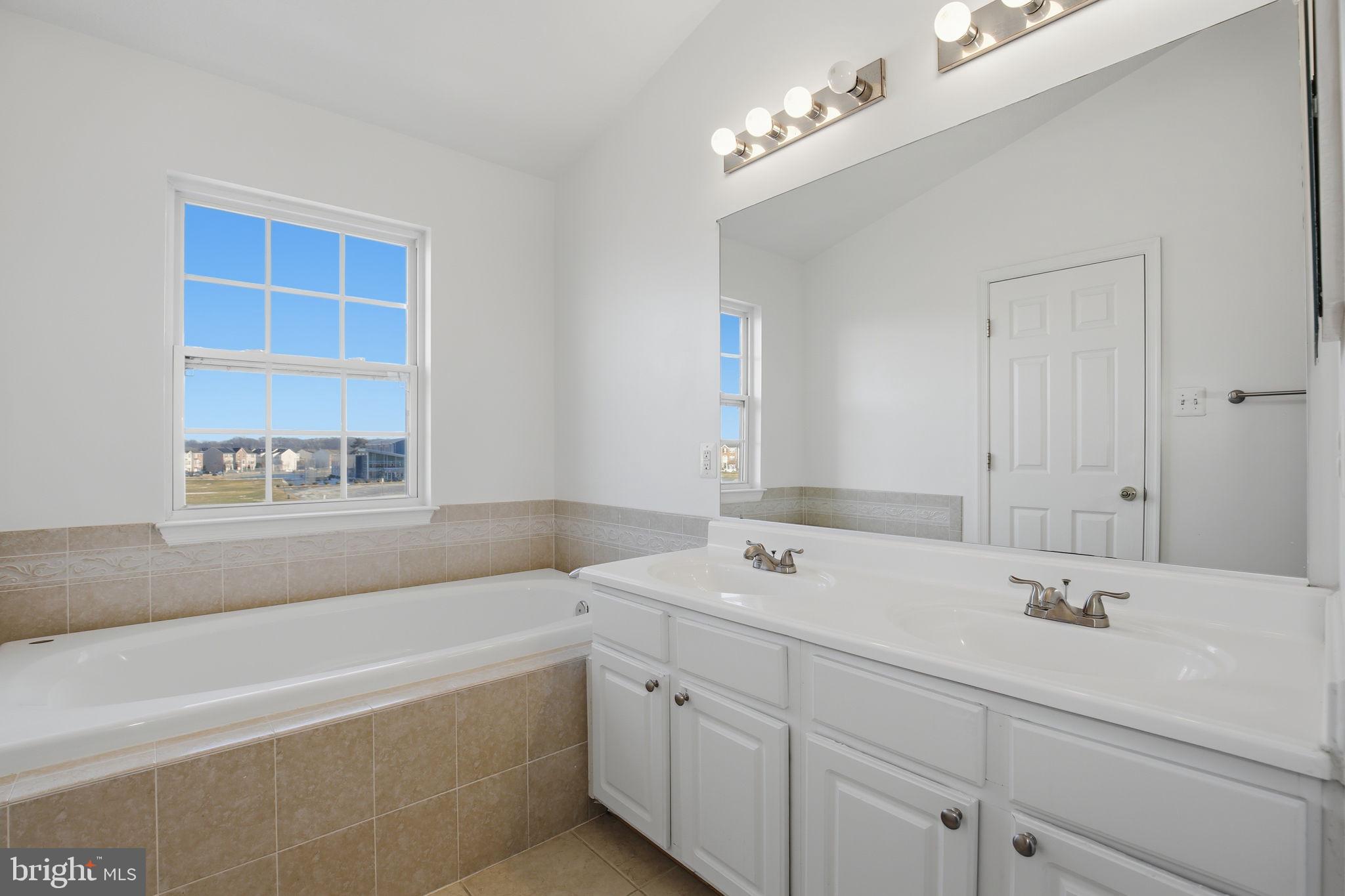 MIRAMAR LANDING - Residential Lease