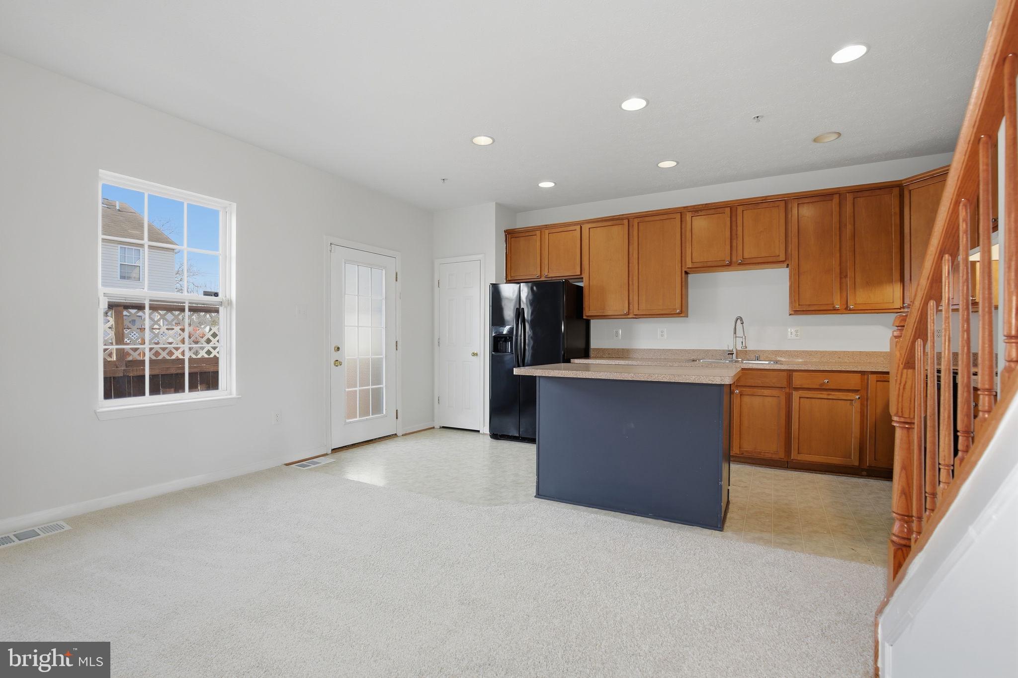 MIRAMAR LANDING - Residential Lease