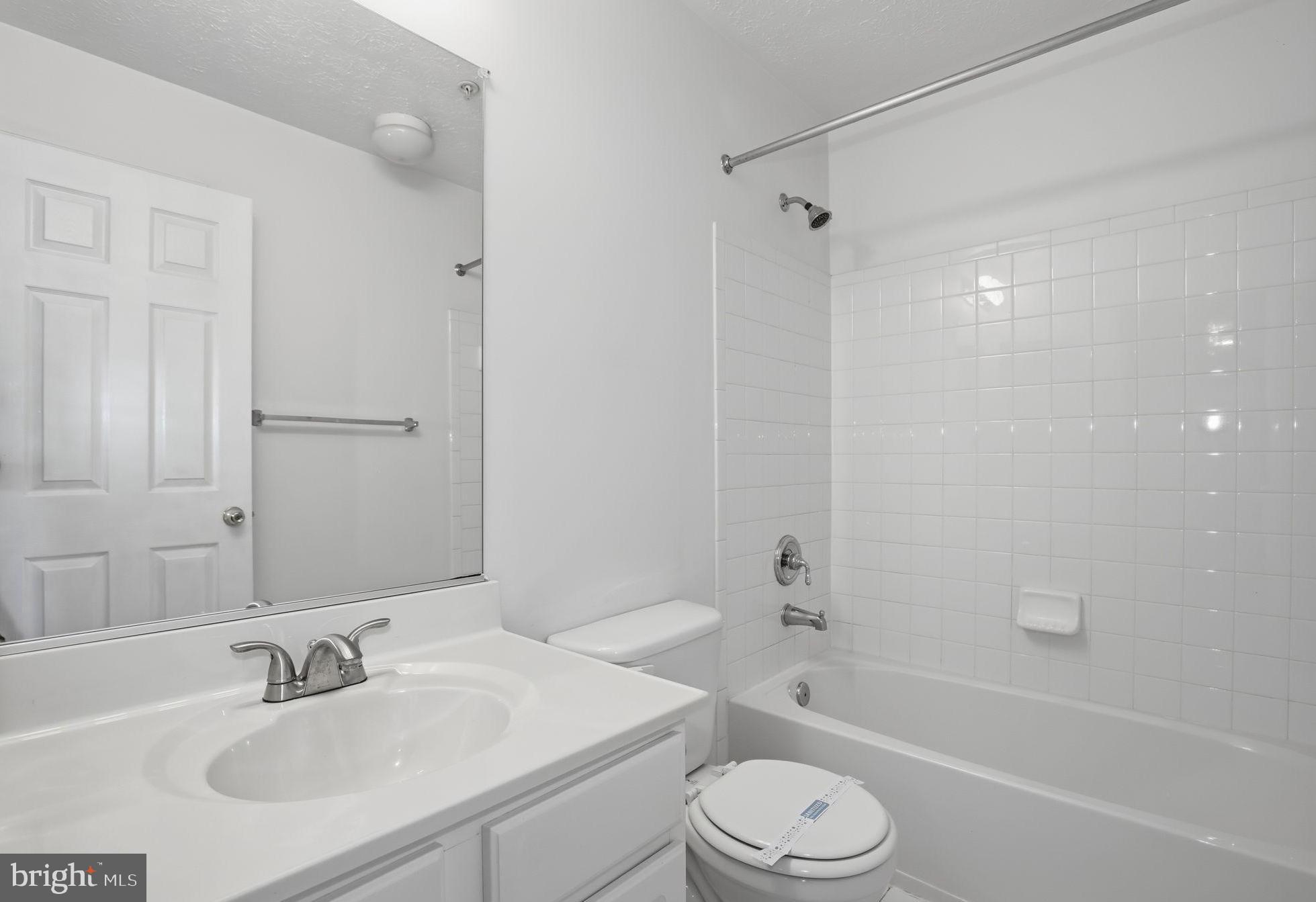 MIRAMAR LANDING - Residential Lease