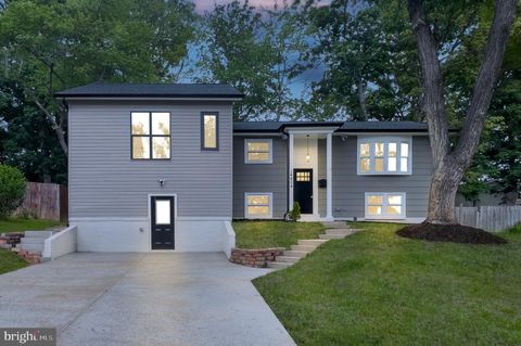 Photo of 14404 Birchdale Avenue, WOODBRIDGE, VA 22193 (MLS # VAPW2120584)