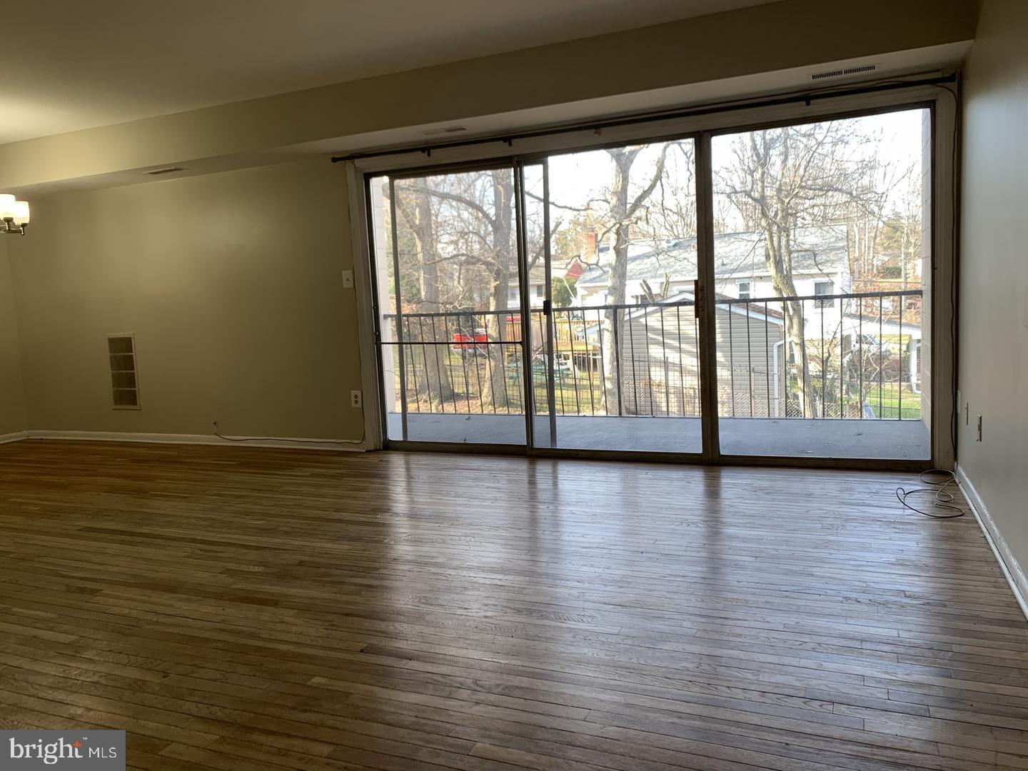 NEW CARROLLTON - Residential Lease