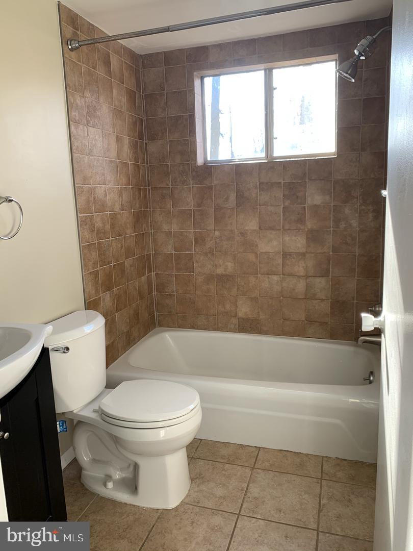 NEW CARROLLTON - Residential Lease