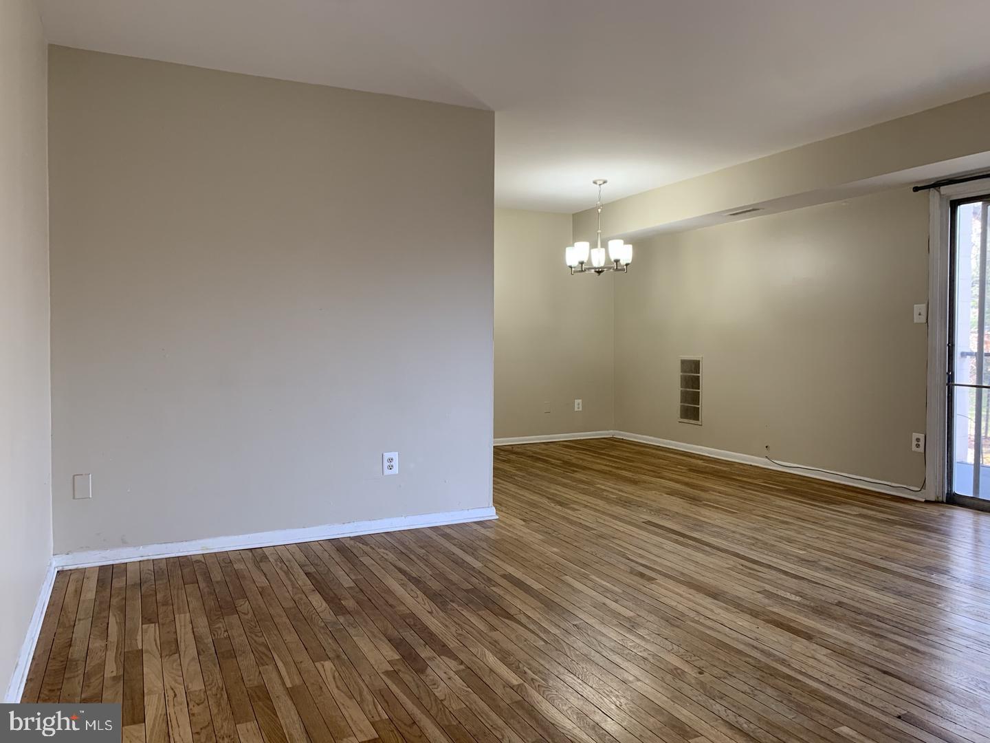 NEW CARROLLTON - Residential Lease