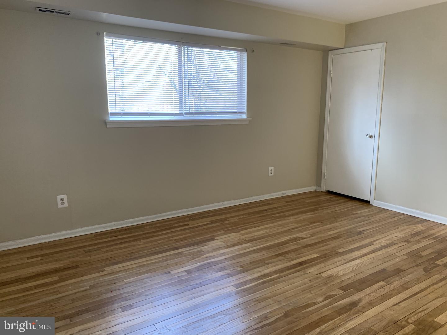 NEW CARROLLTON - Residential Lease