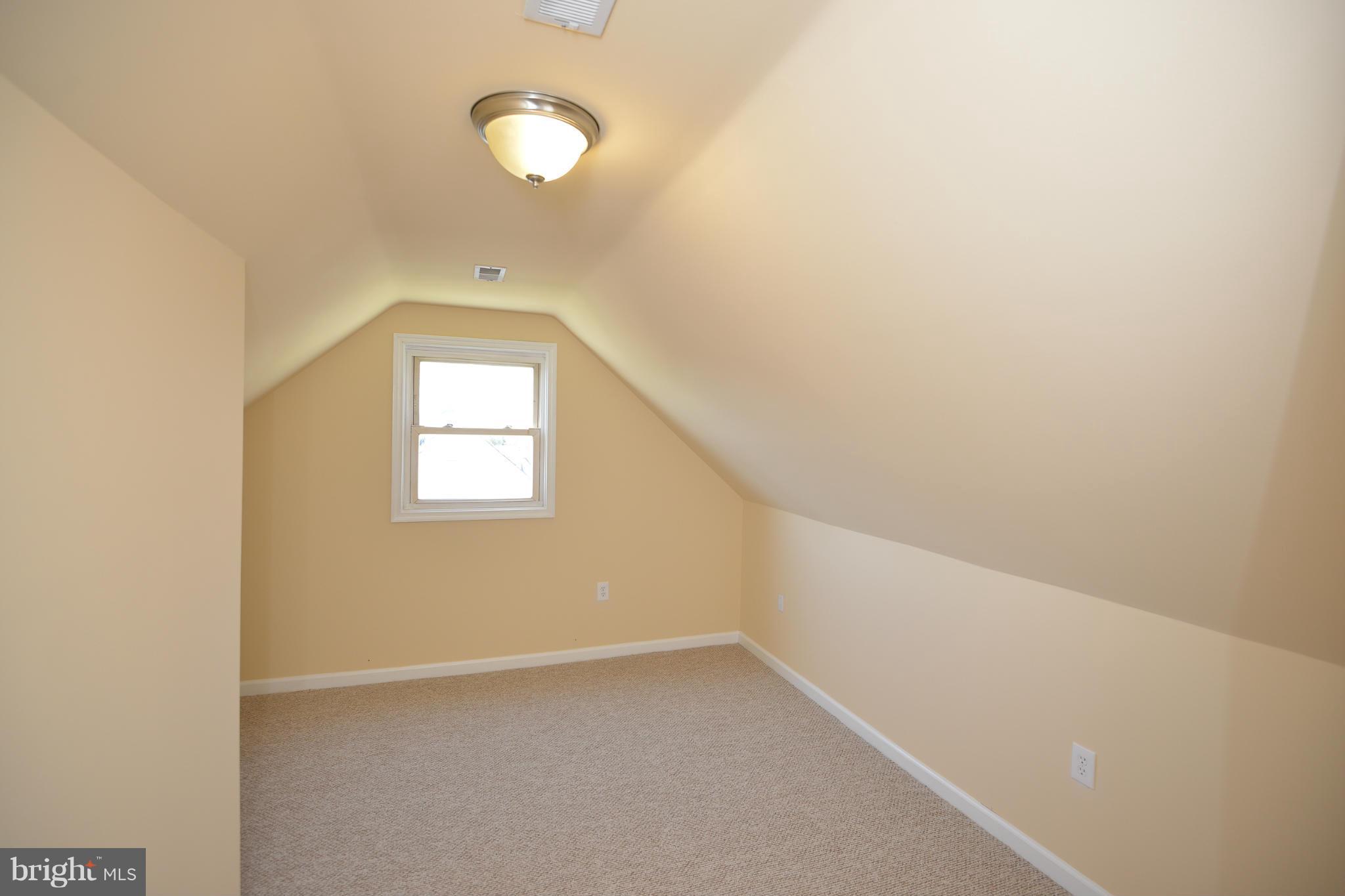 RADIANT VALLEY - Residential