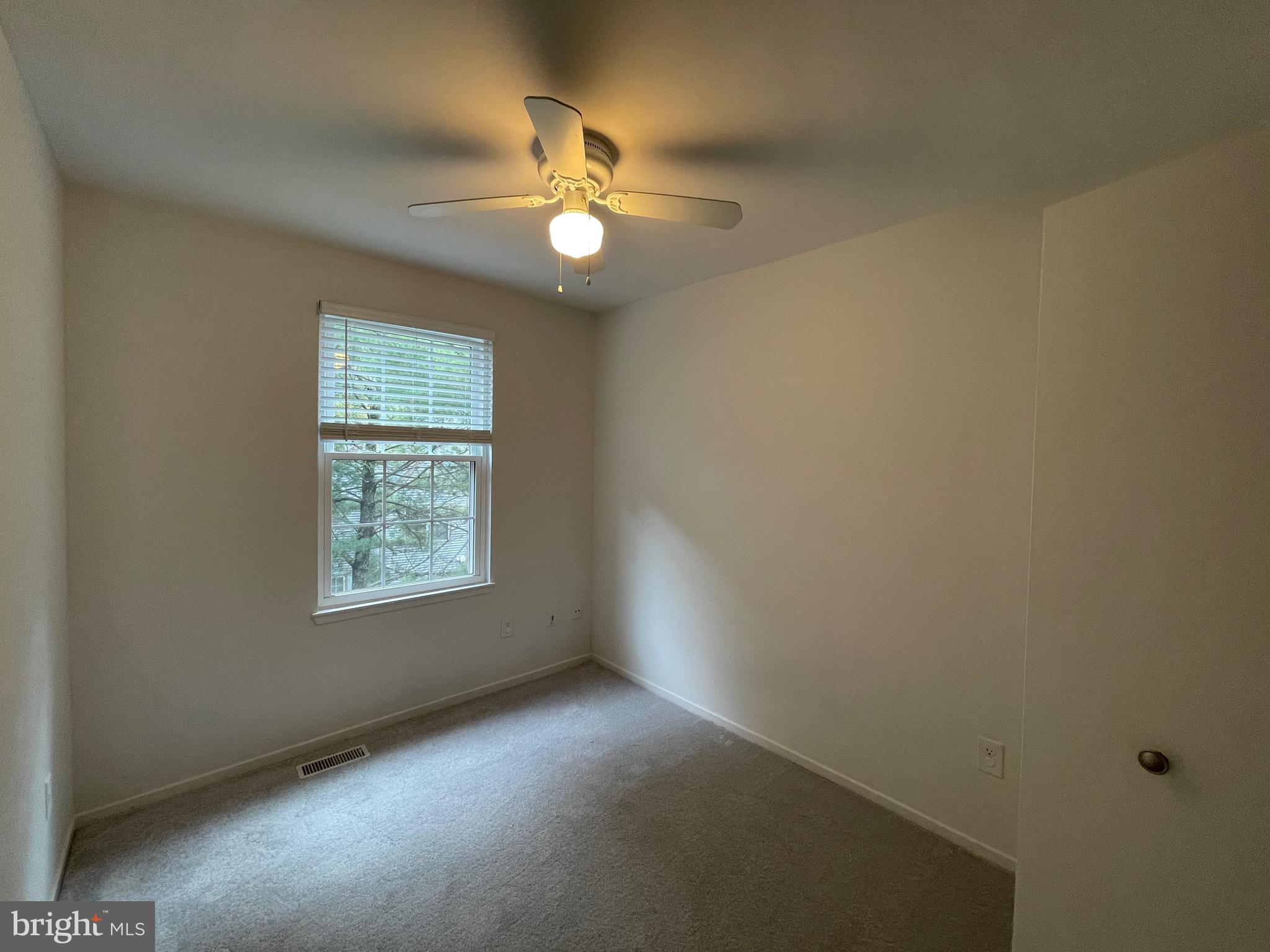 OAKWOOD COMMONS AT BURKE - Residential Lease