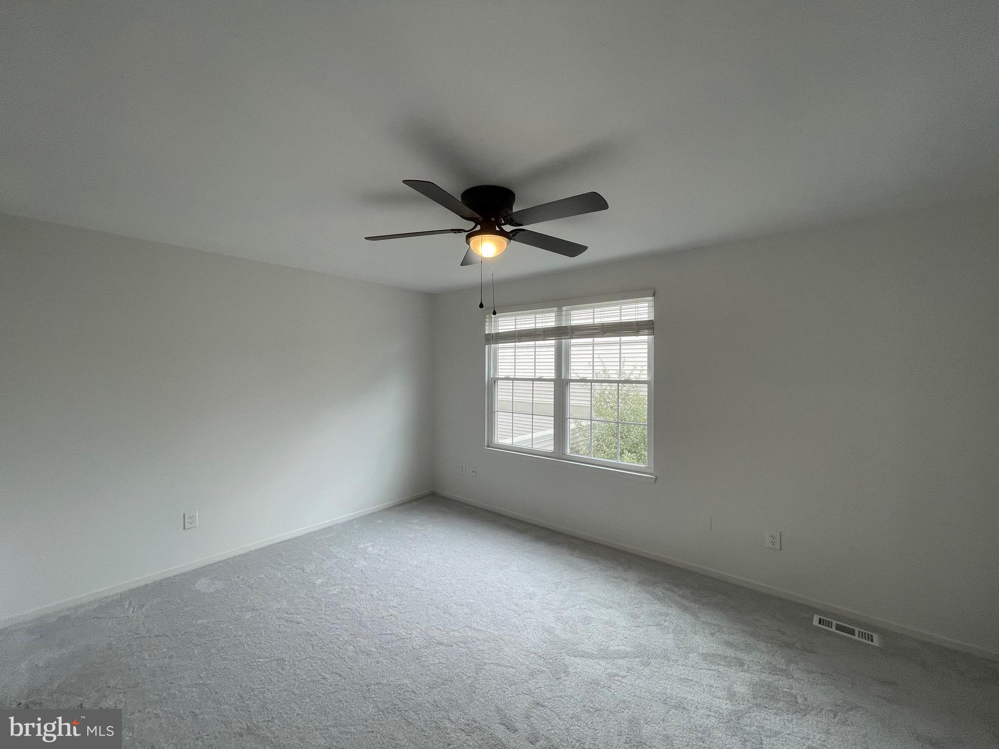 OAKWOOD COMMONS AT BURKE - Residential Lease