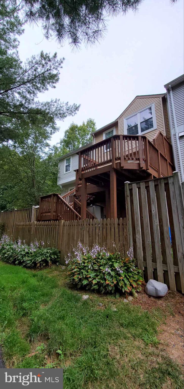 OAKWOOD COMMONS AT BURKE - Residential Lease