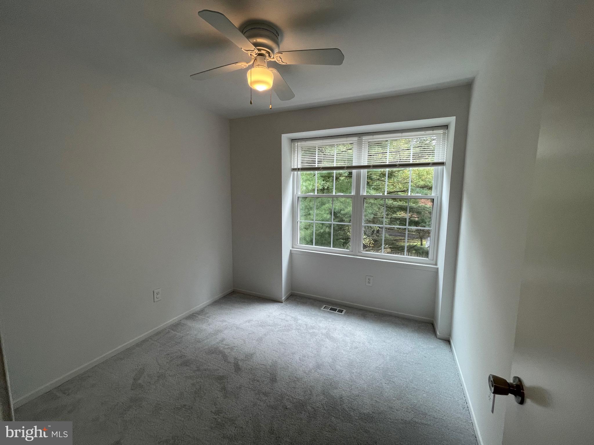 OAKWOOD COMMONS AT BURKE - Residential Lease