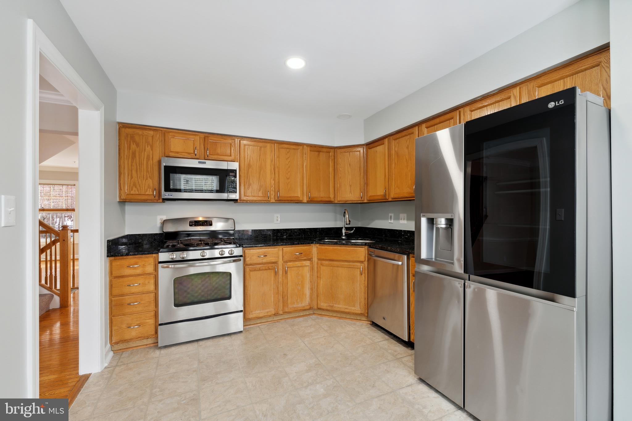 RUSSETT - Residential