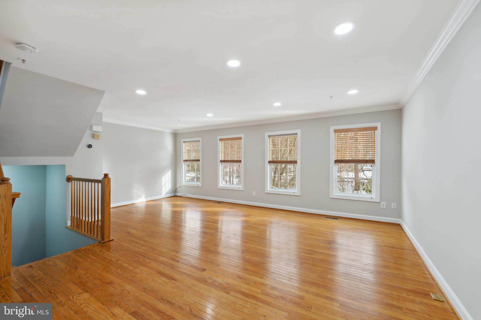 RUSSETT - Residential