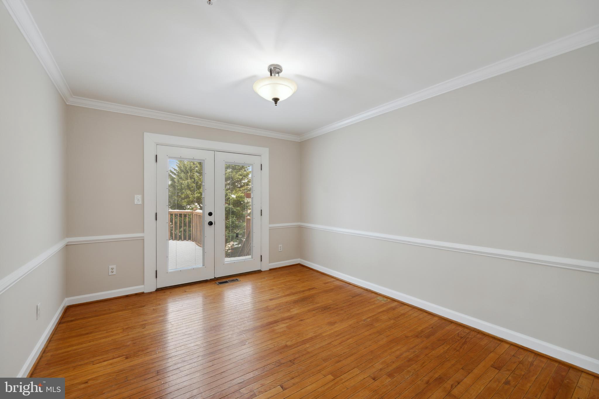 RUSSETT - Residential