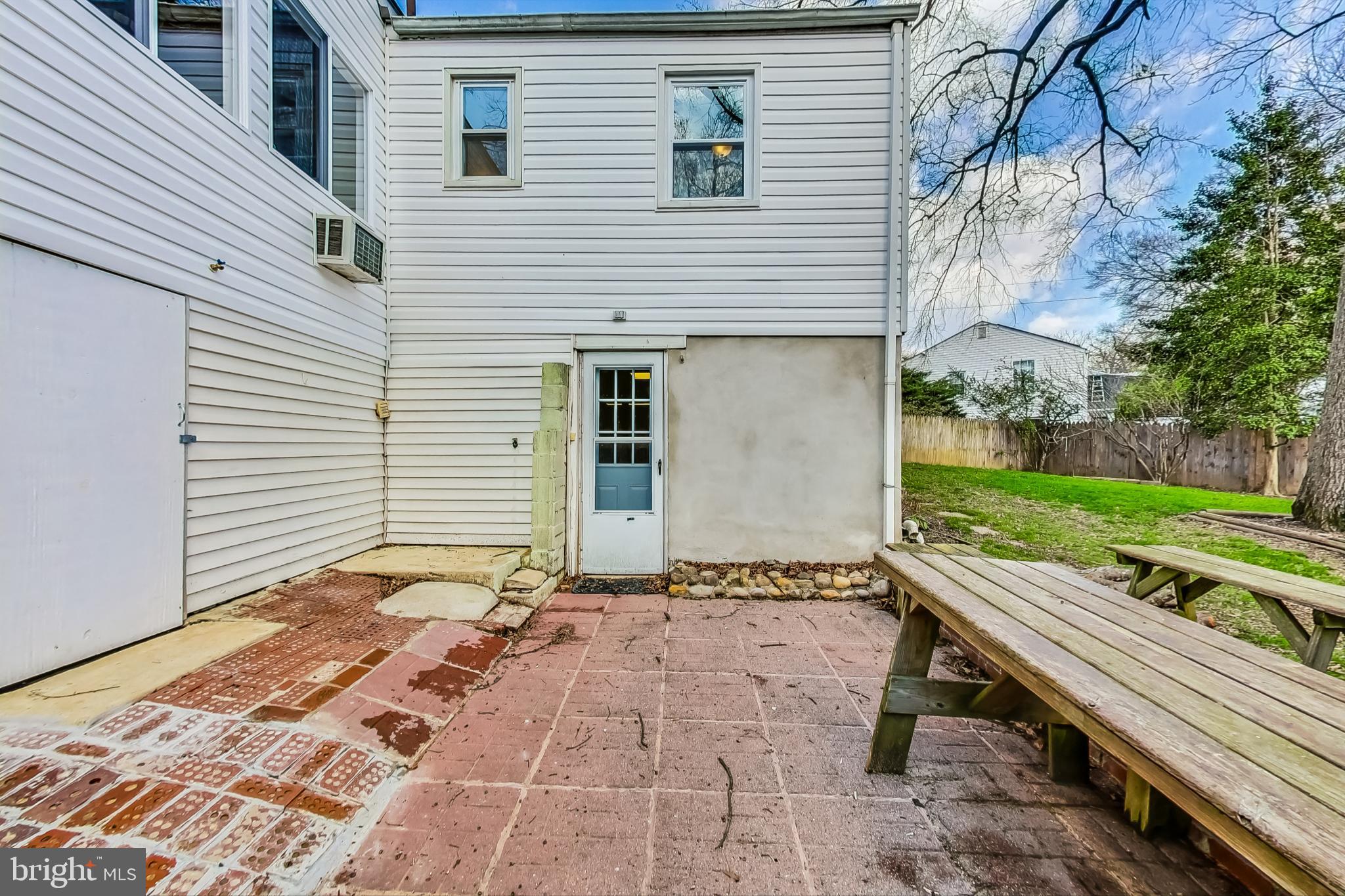 CLEARVIEW - Residential Lease