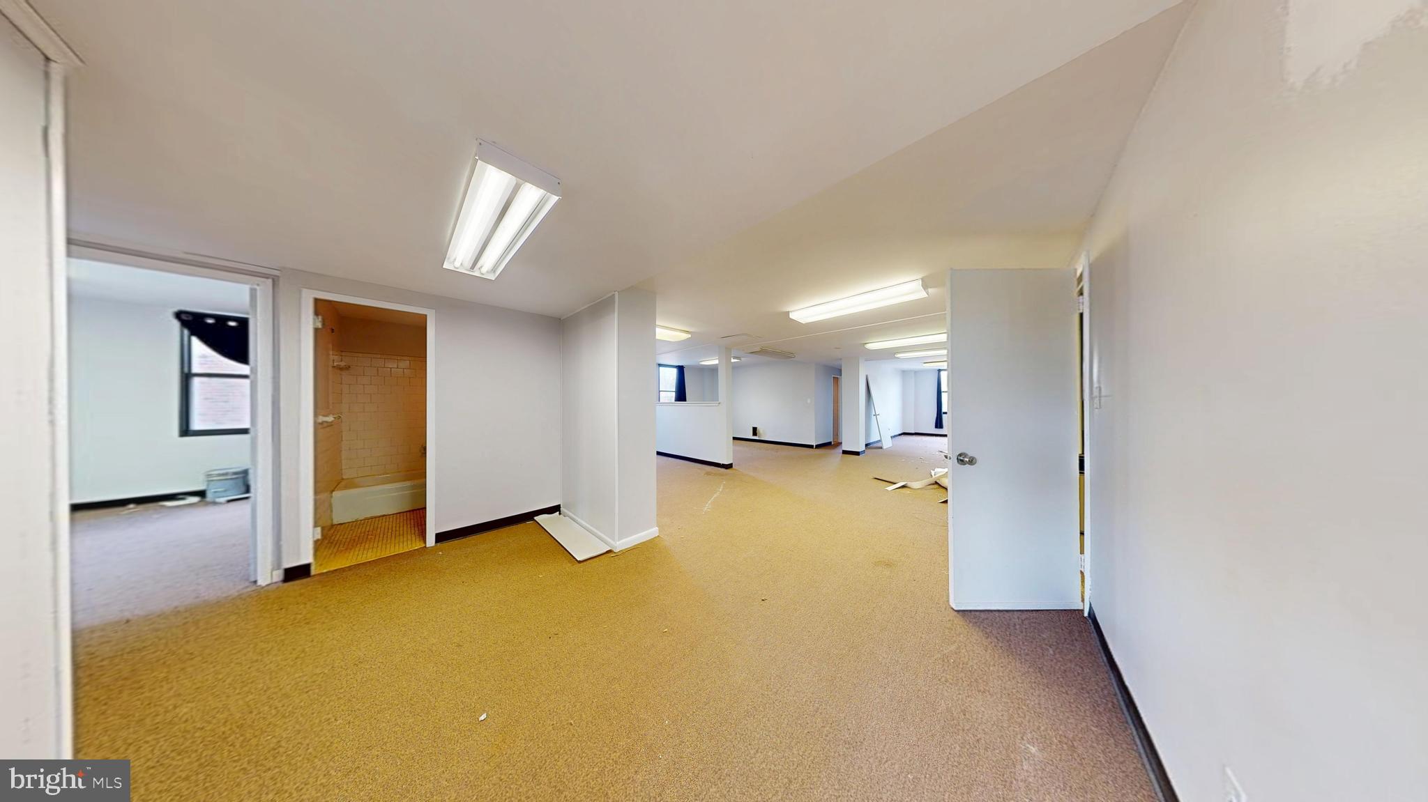 FORTY SIX HUNDRED - Residential