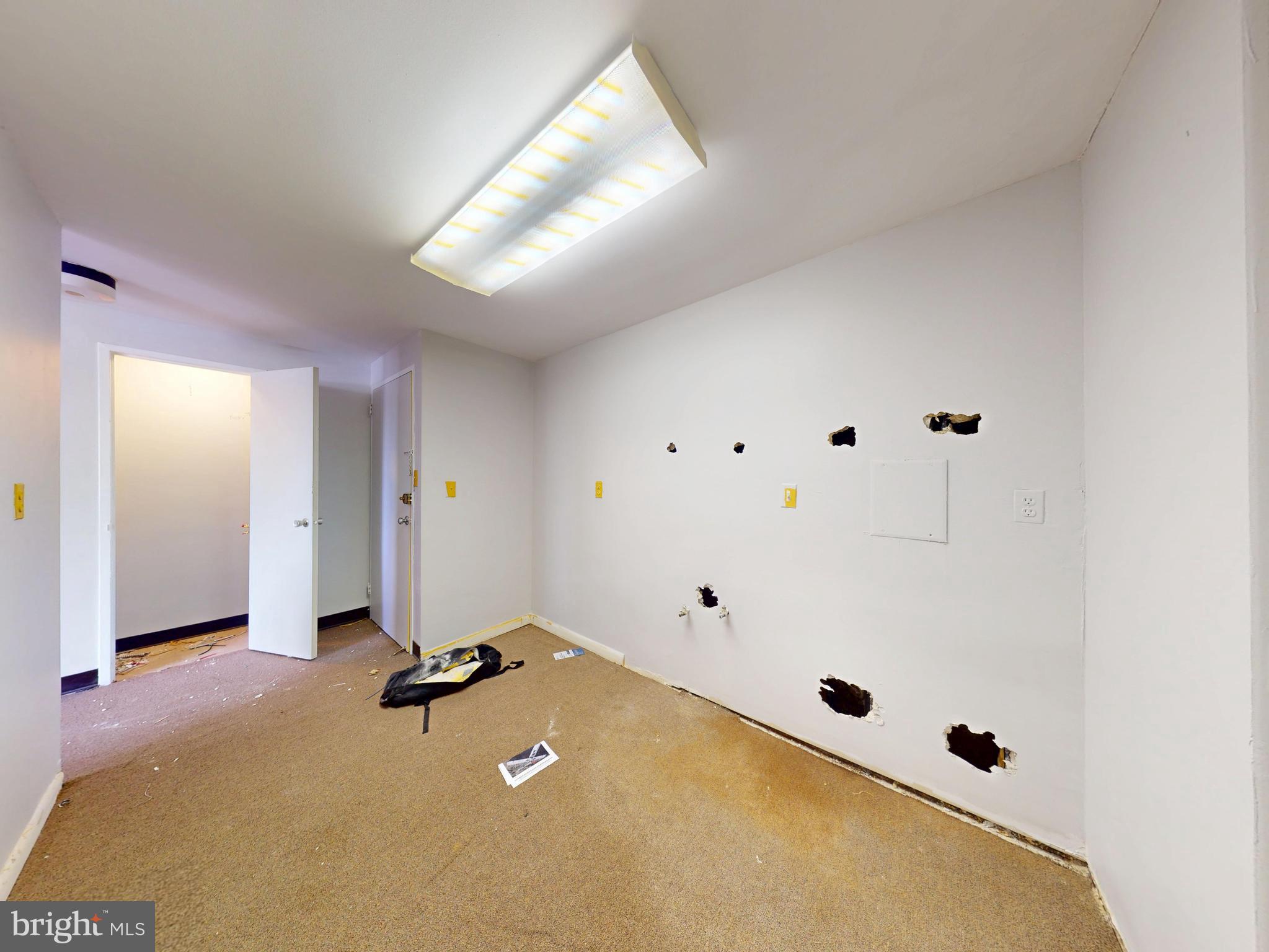 FORTY SIX HUNDRED - Residential