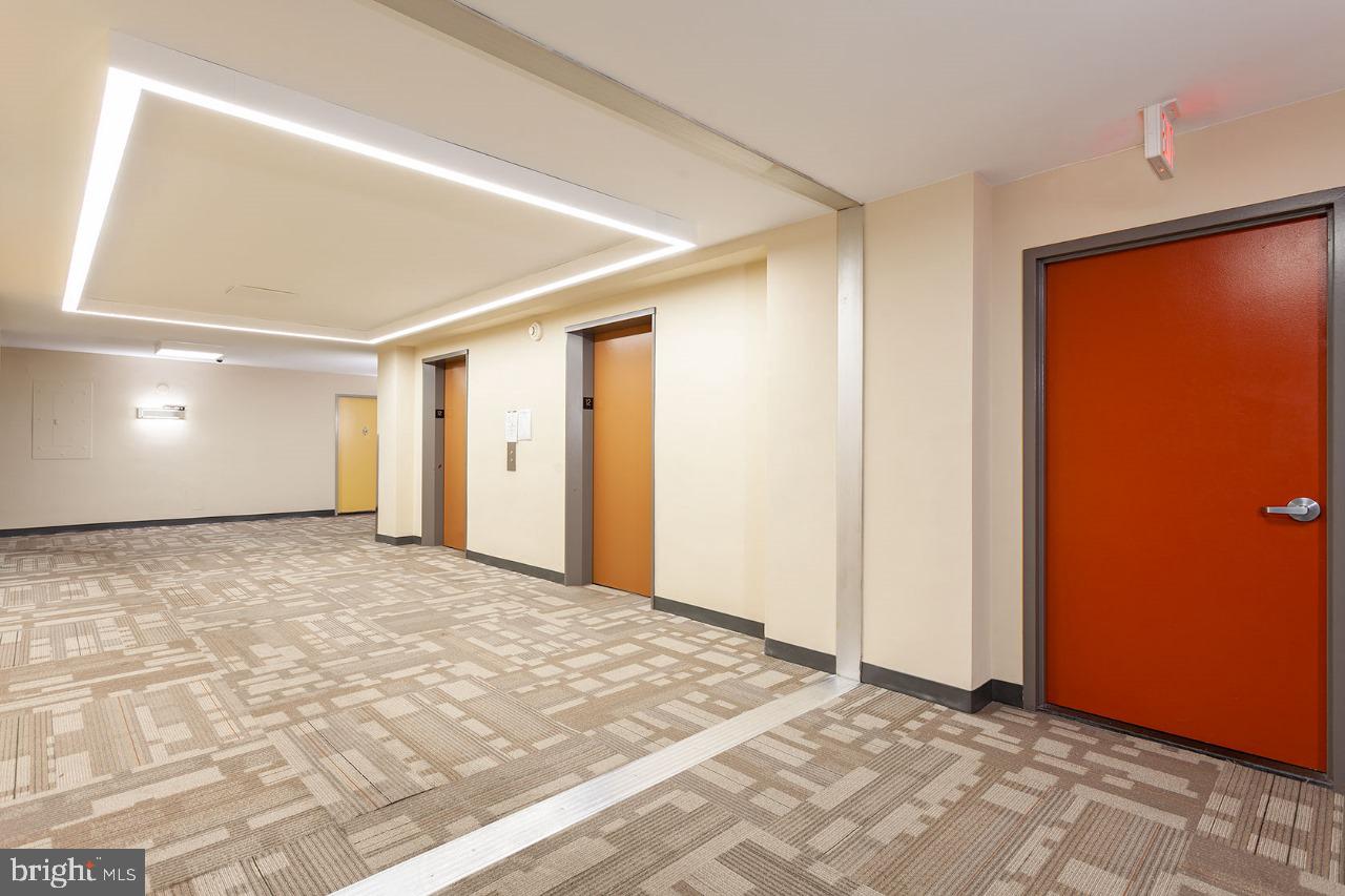 FORTY SIX HUNDRED - Residential