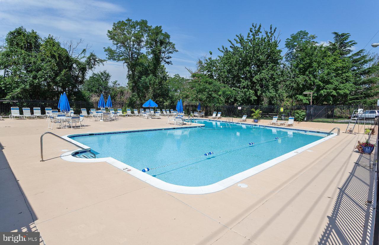 FORTY SIX HUNDRED - Residential