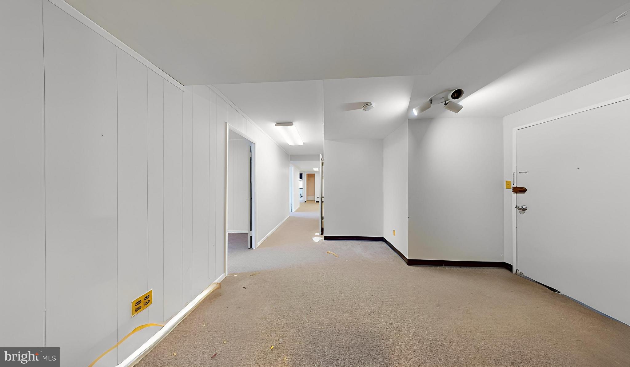 4600 DUKE STREET 419 / 420