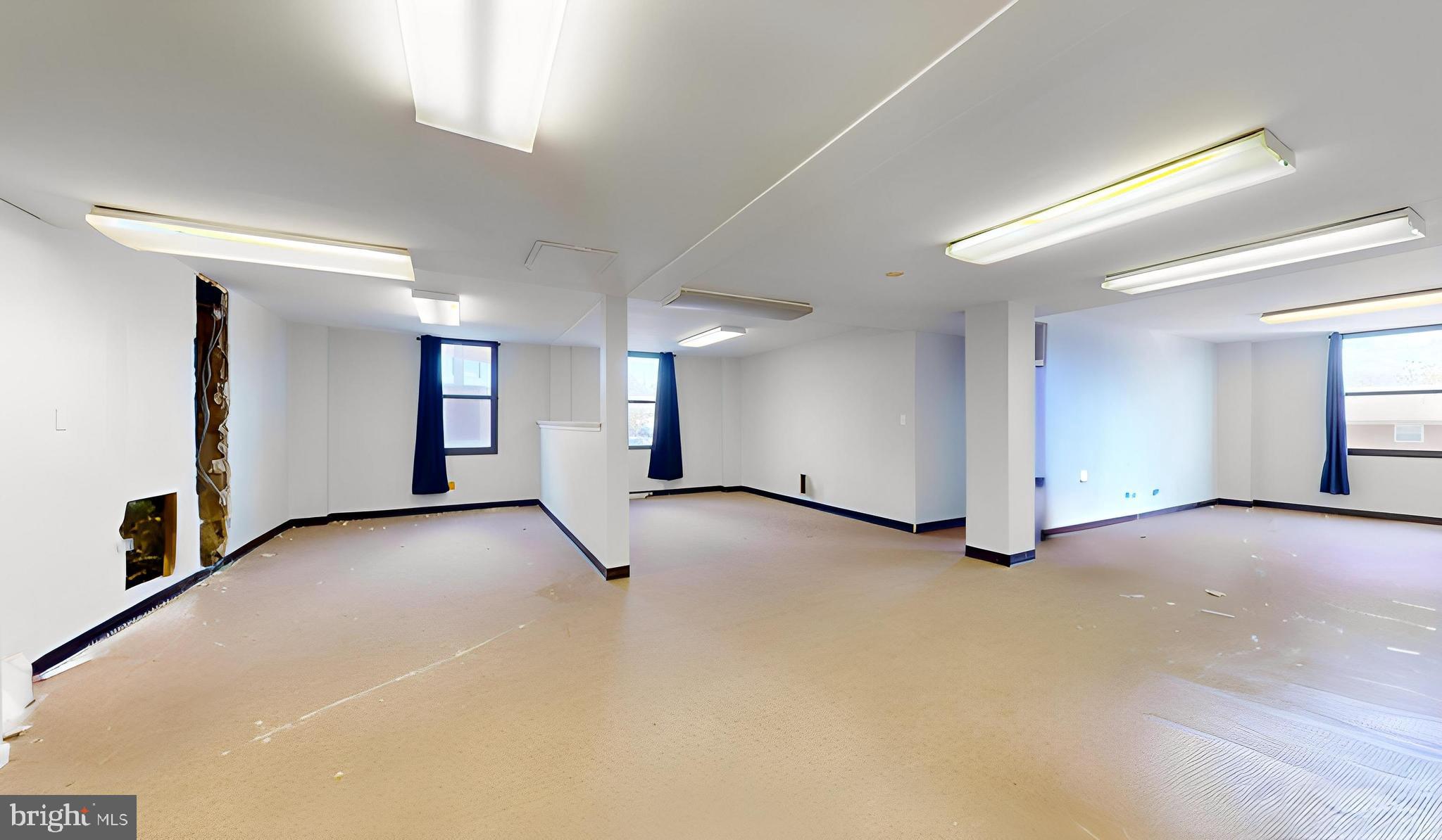 FORTY SIX HUNDRED - Residential