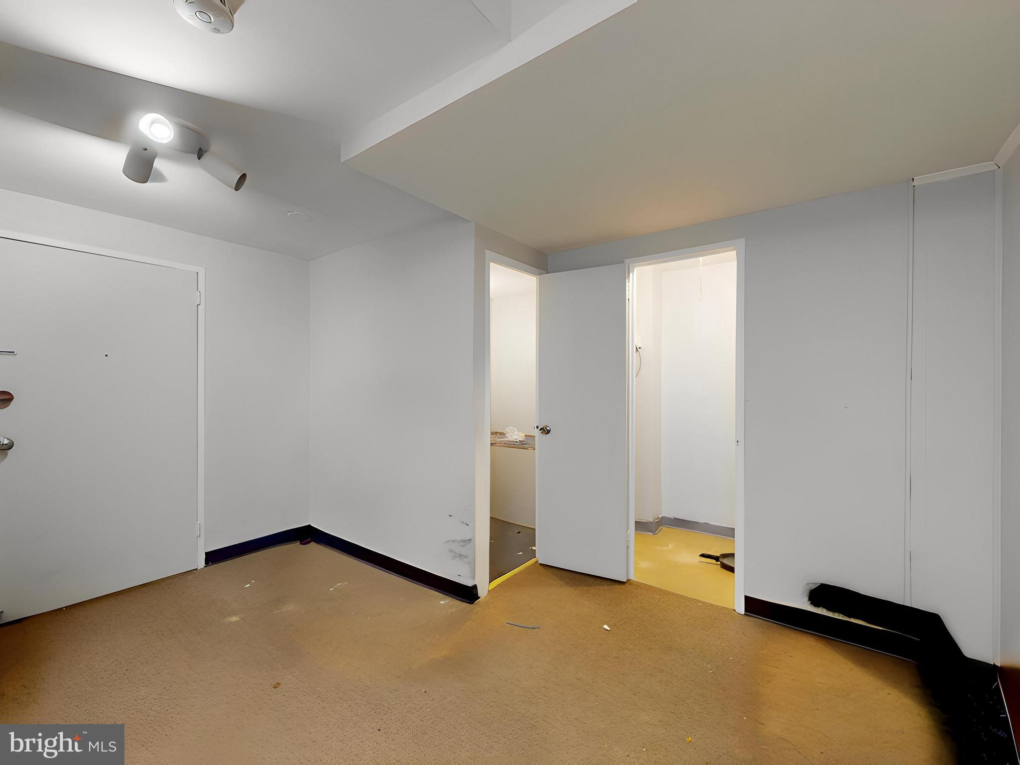 4600 DUKE STREET 419 / 420