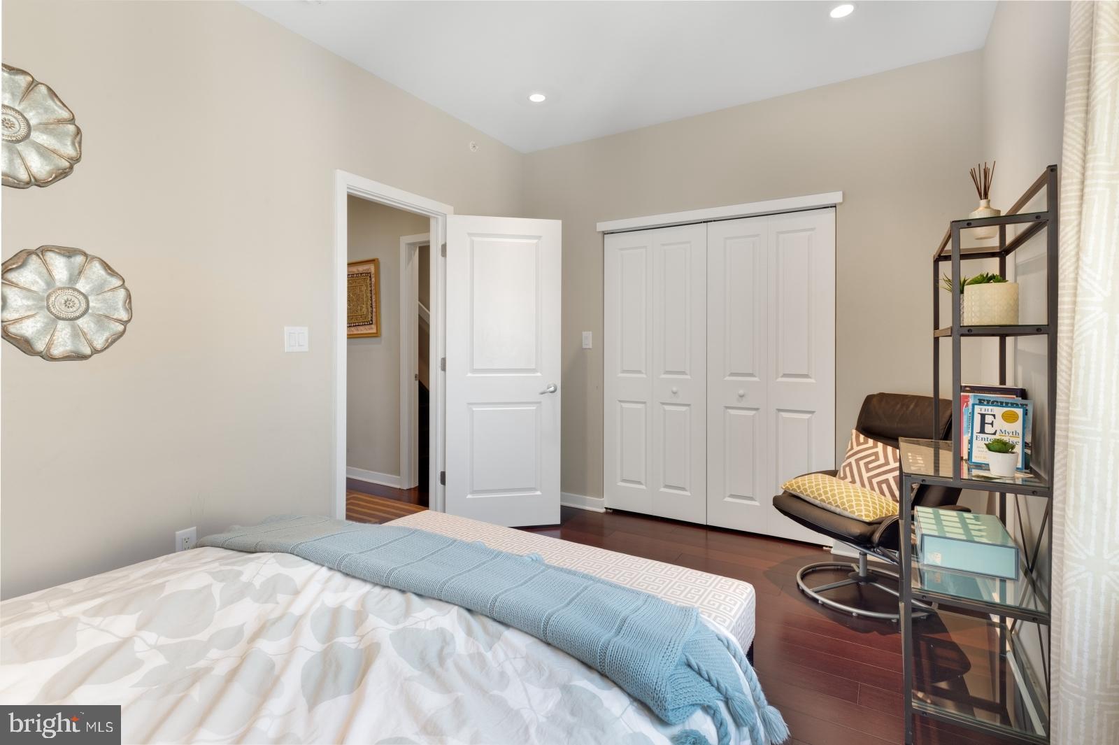 NORTHERN LIBERTIES - Residential Lease