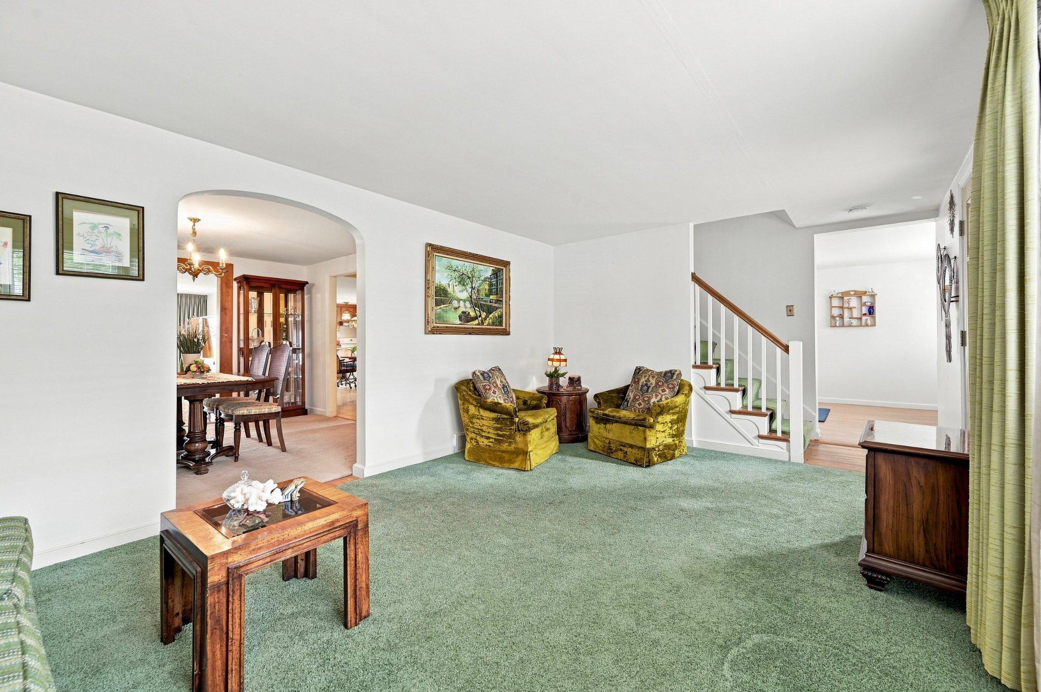 415 CENTRAL AVENUE