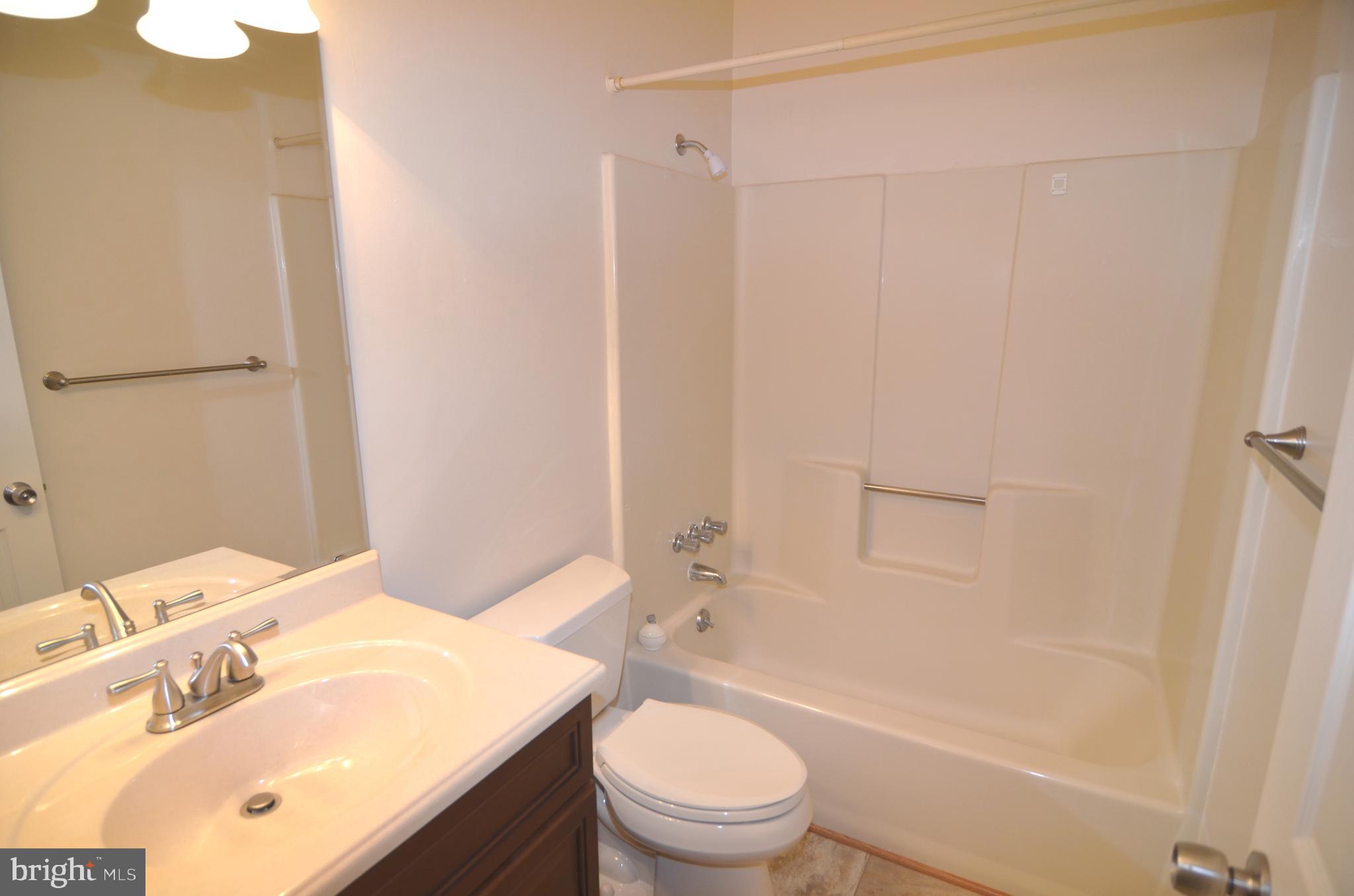 SPRING VALLEY - Residential Lease