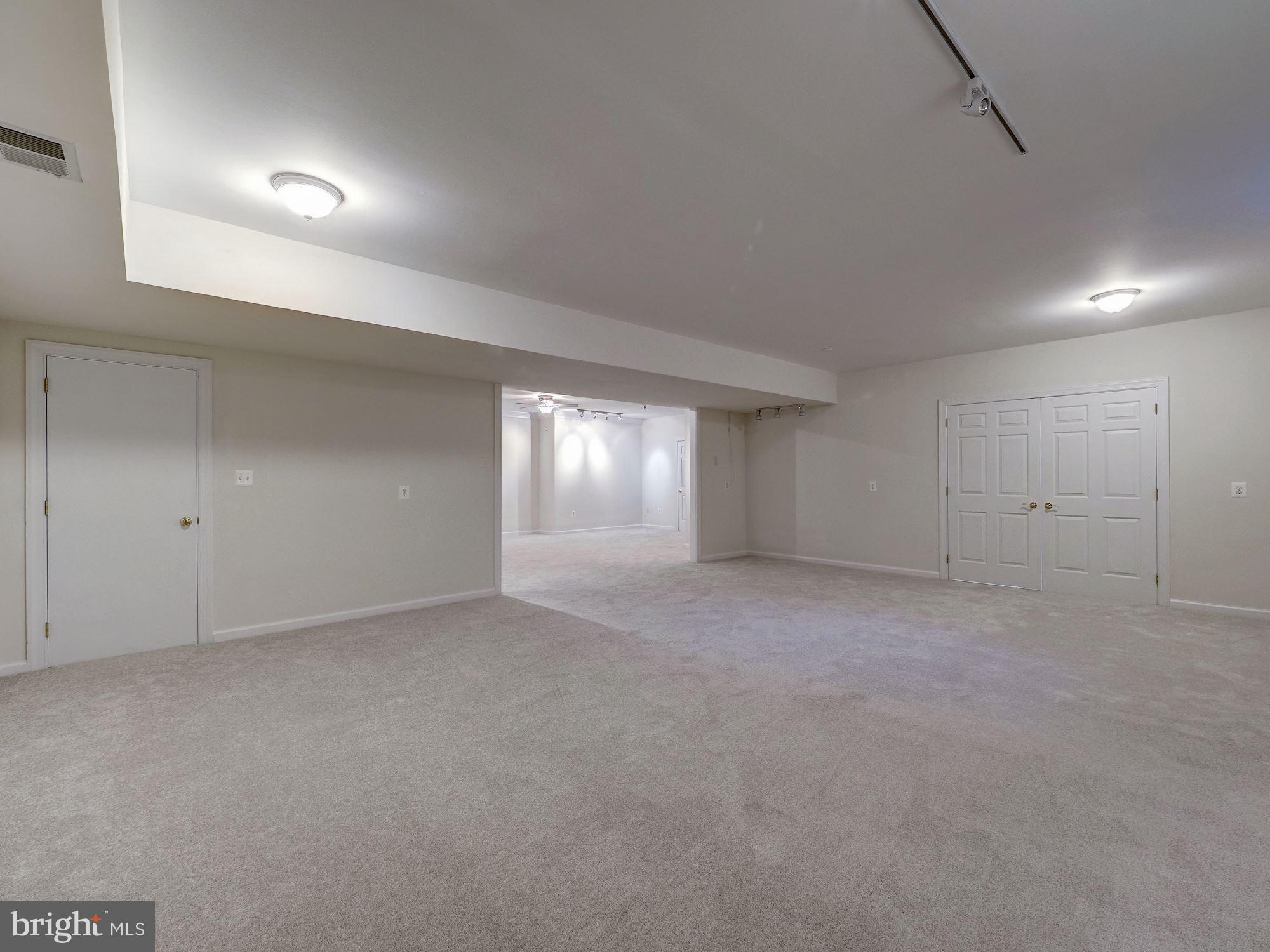 GOLF ESTATES - Residential