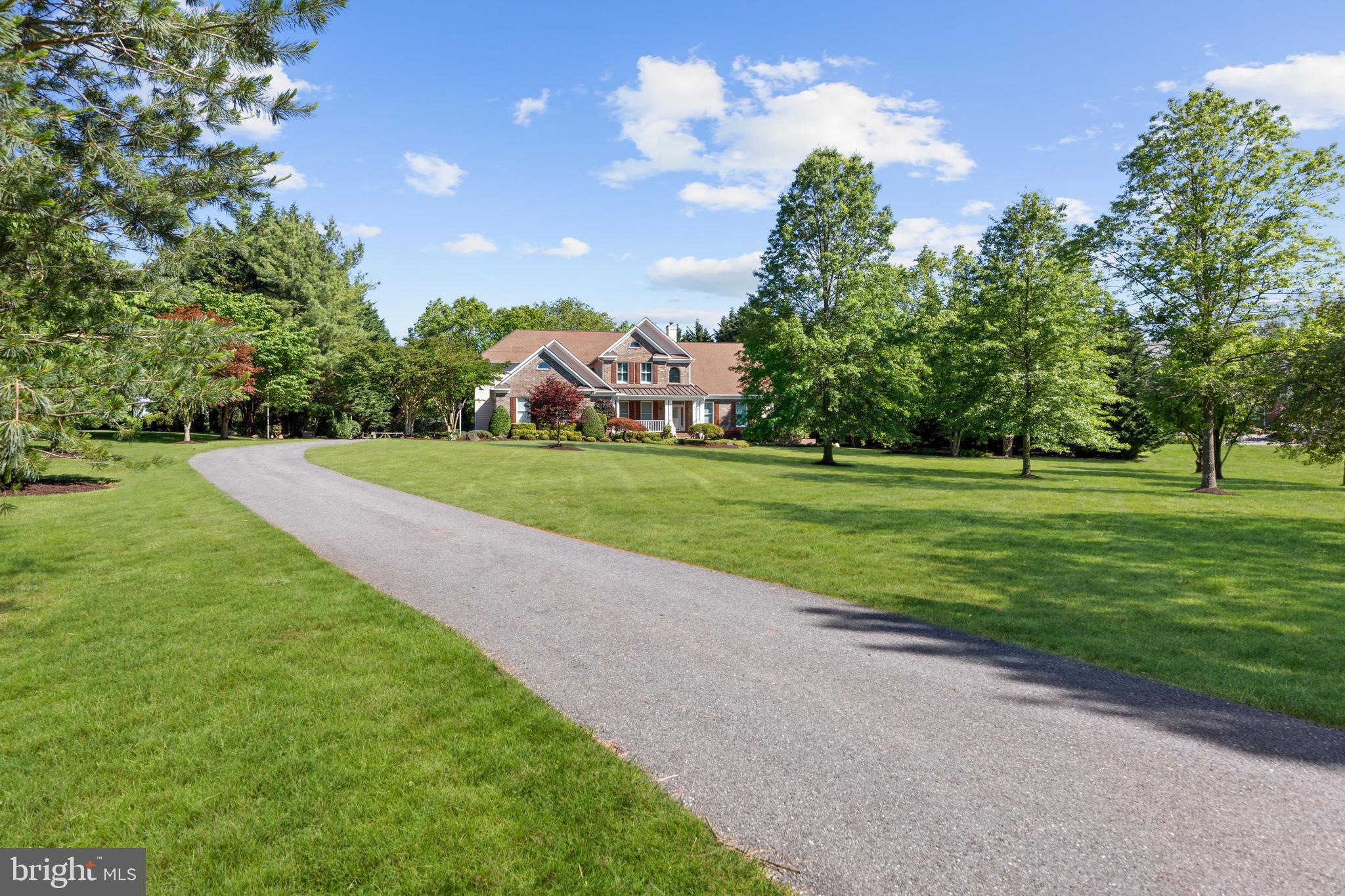 GOLF ESTATES - Residential