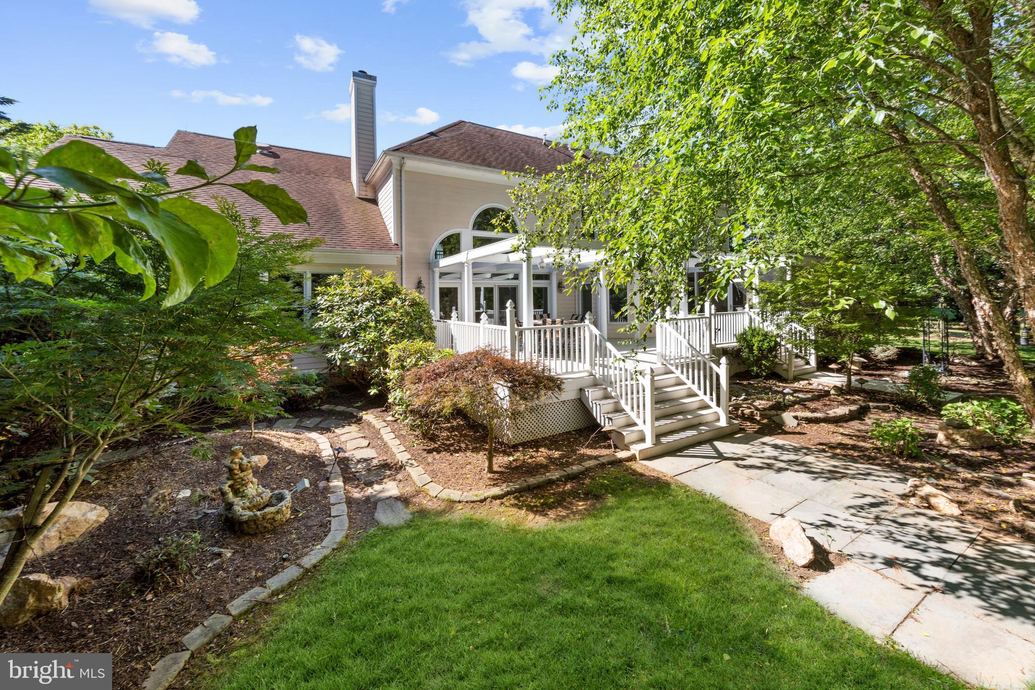 GOLF ESTATES - Residential