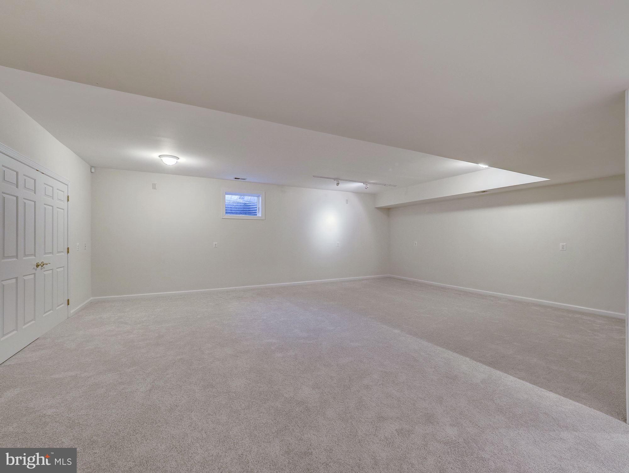 GOLF ESTATES - Residential