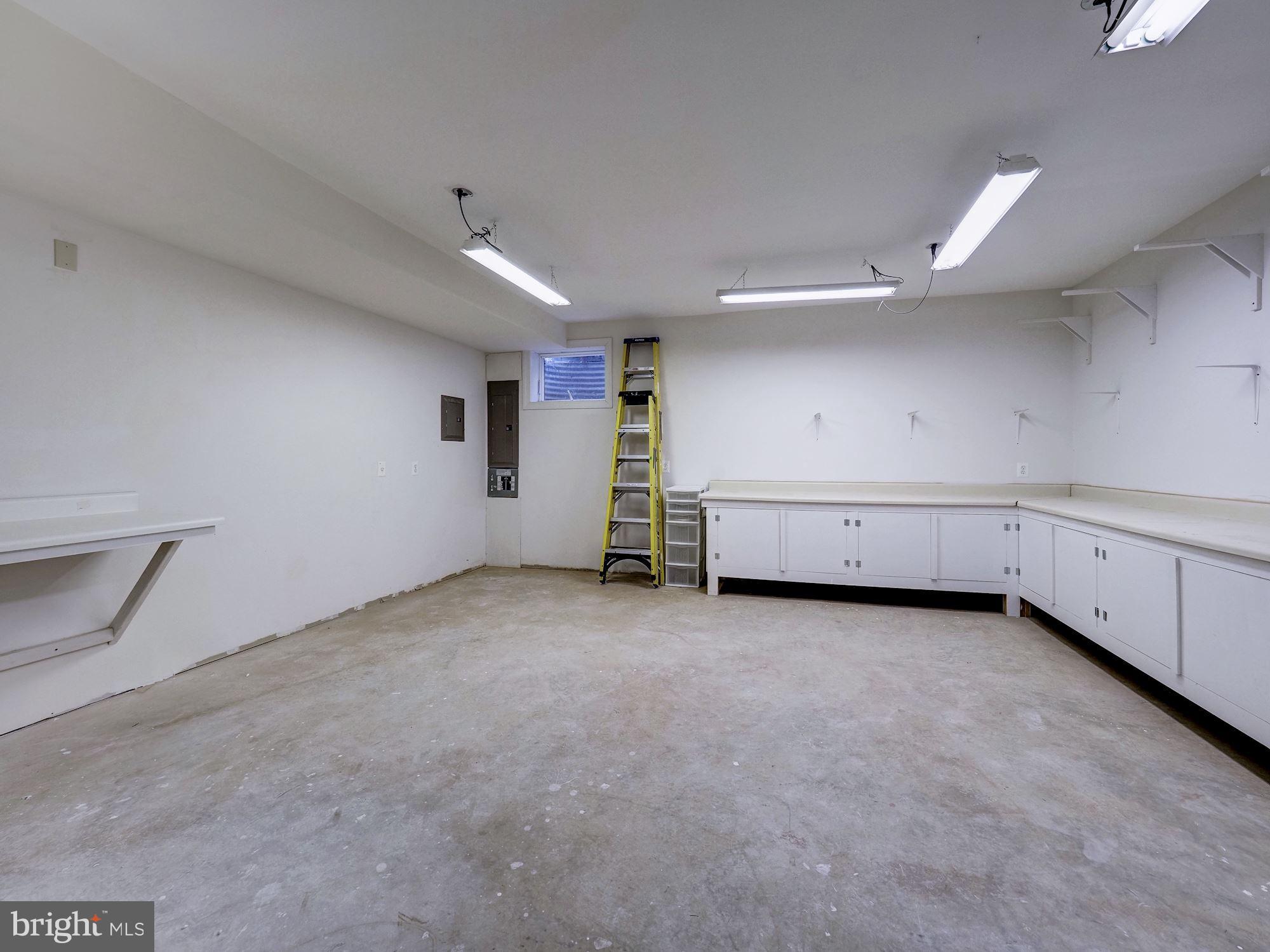 GOLF ESTATES - Residential