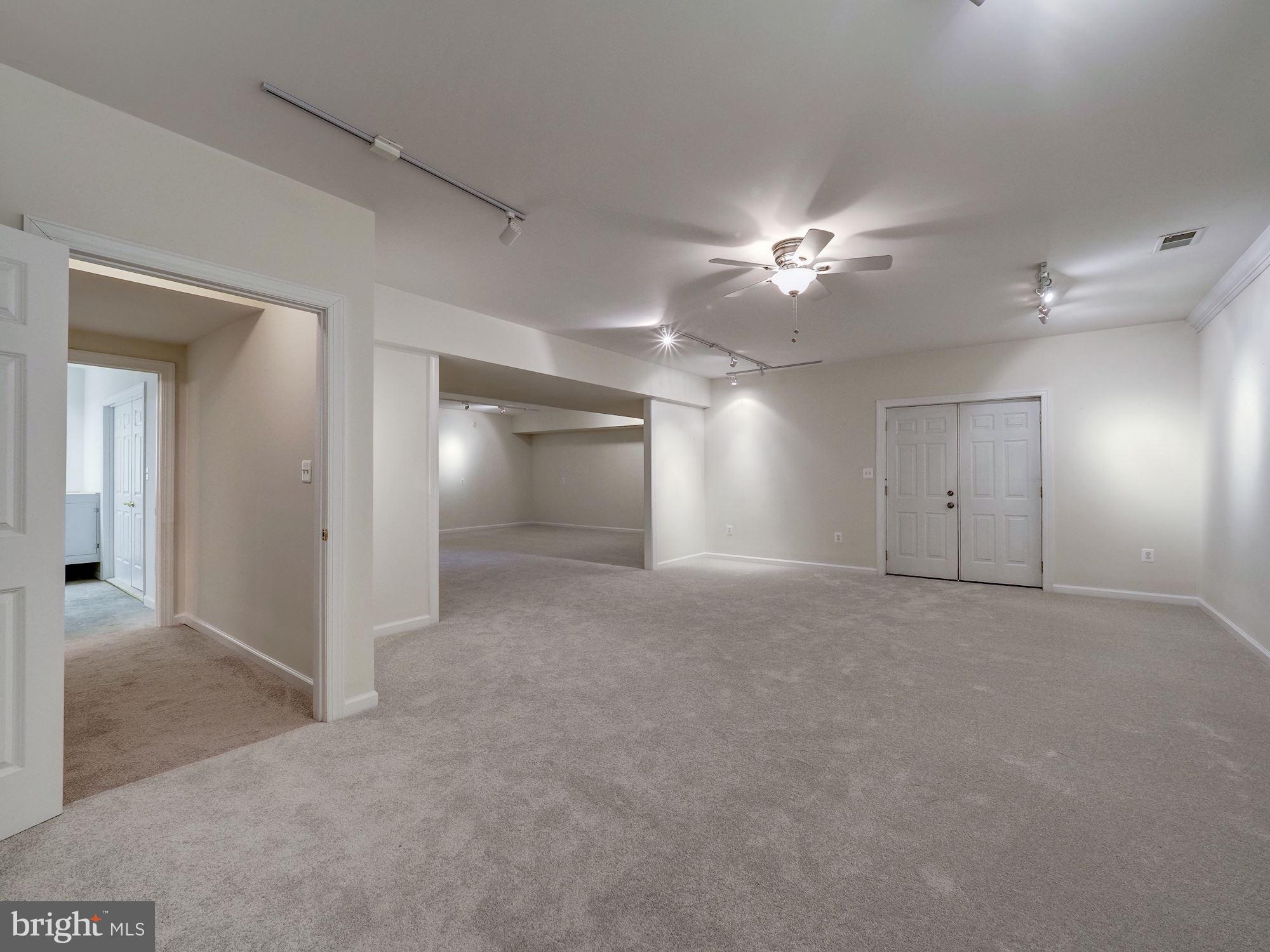 GOLF ESTATES - Residential