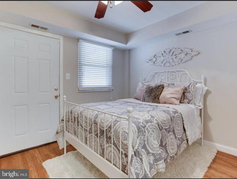 LOCUST POINT - Residential Lease