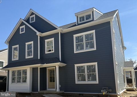 406 LONGWOOD DRIVE HADDONFIELD NJ 08033