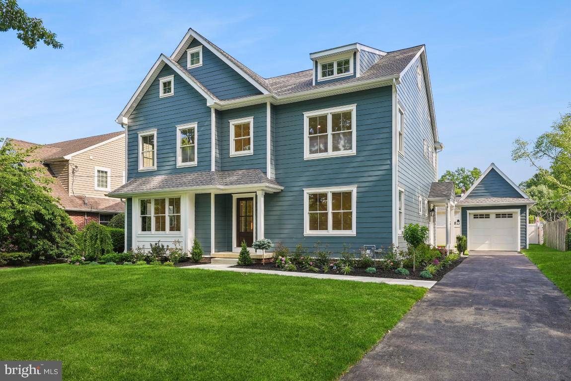 406 LONGWOOD DRIVE