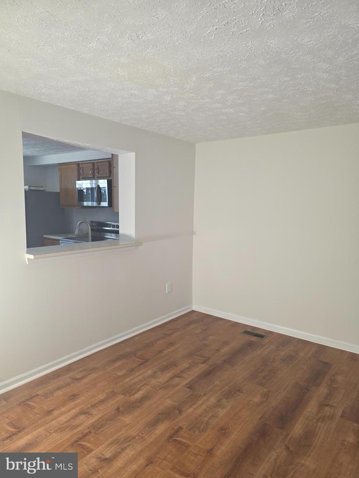 9638 GLENDOWER COURT