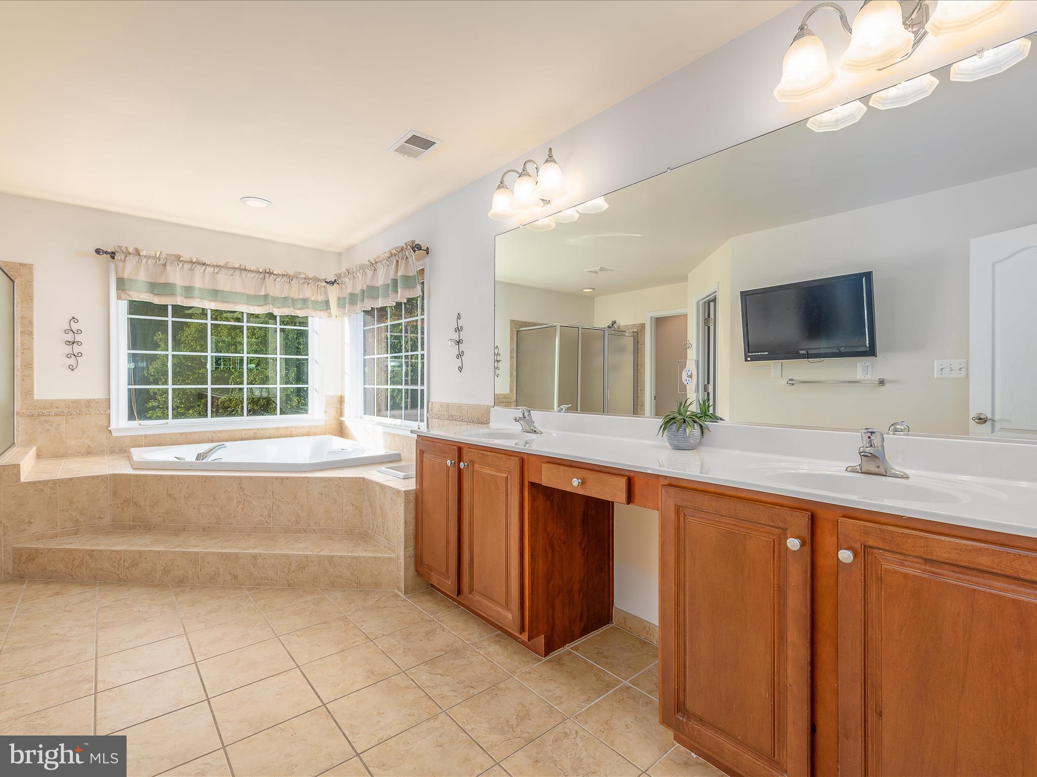 BROOKFIELD - Residential Lease