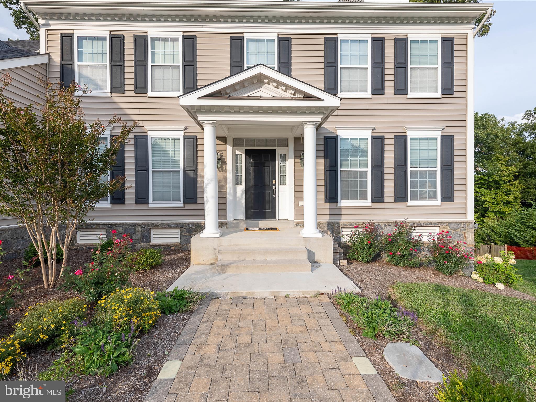 BROOKFIELD - Residential Lease