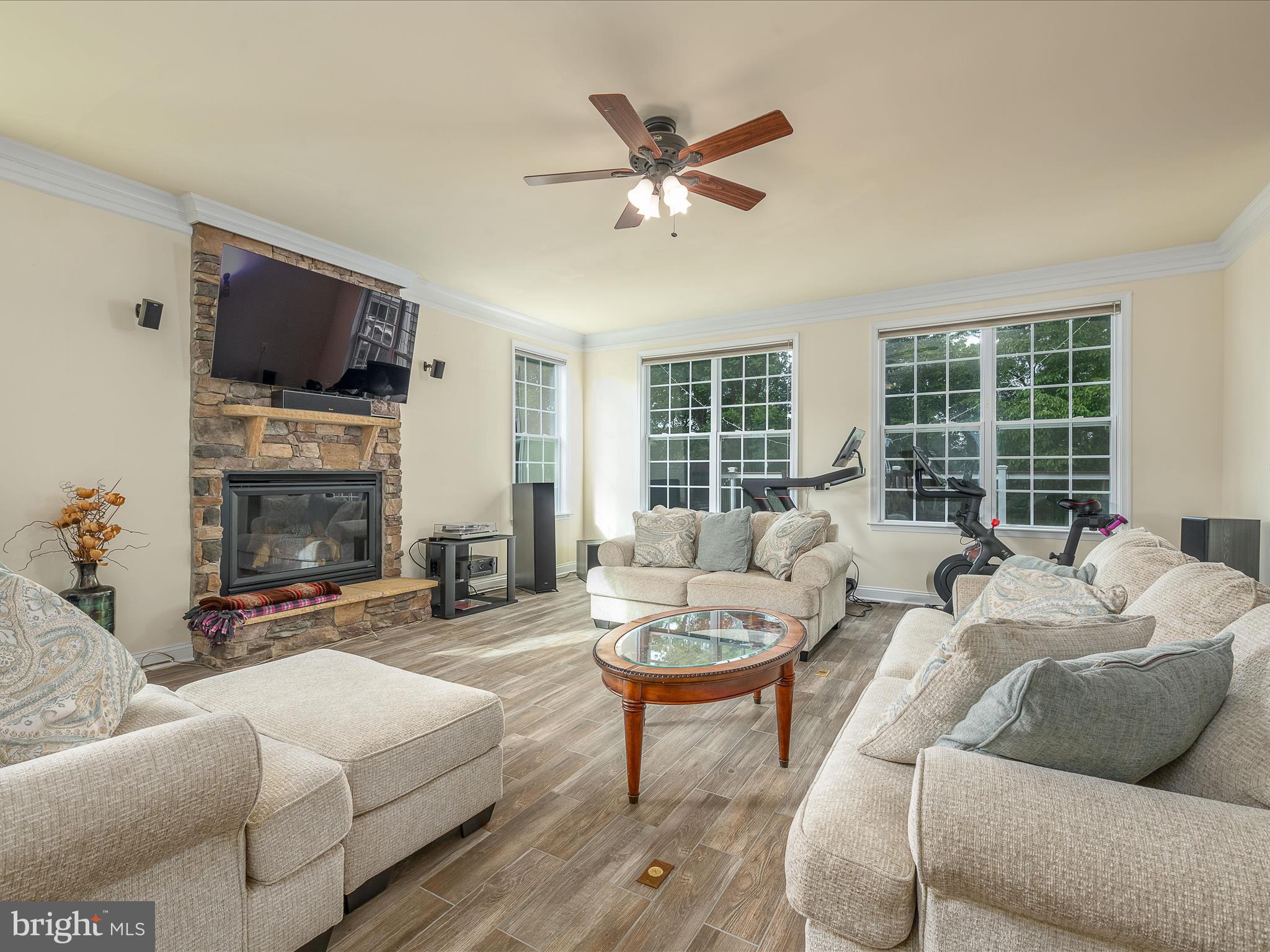 BROOKFIELD - Residential Lease