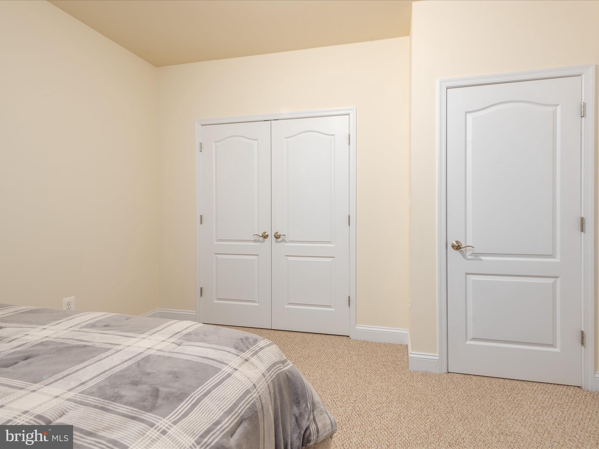 BROOKFIELD - Residential Lease