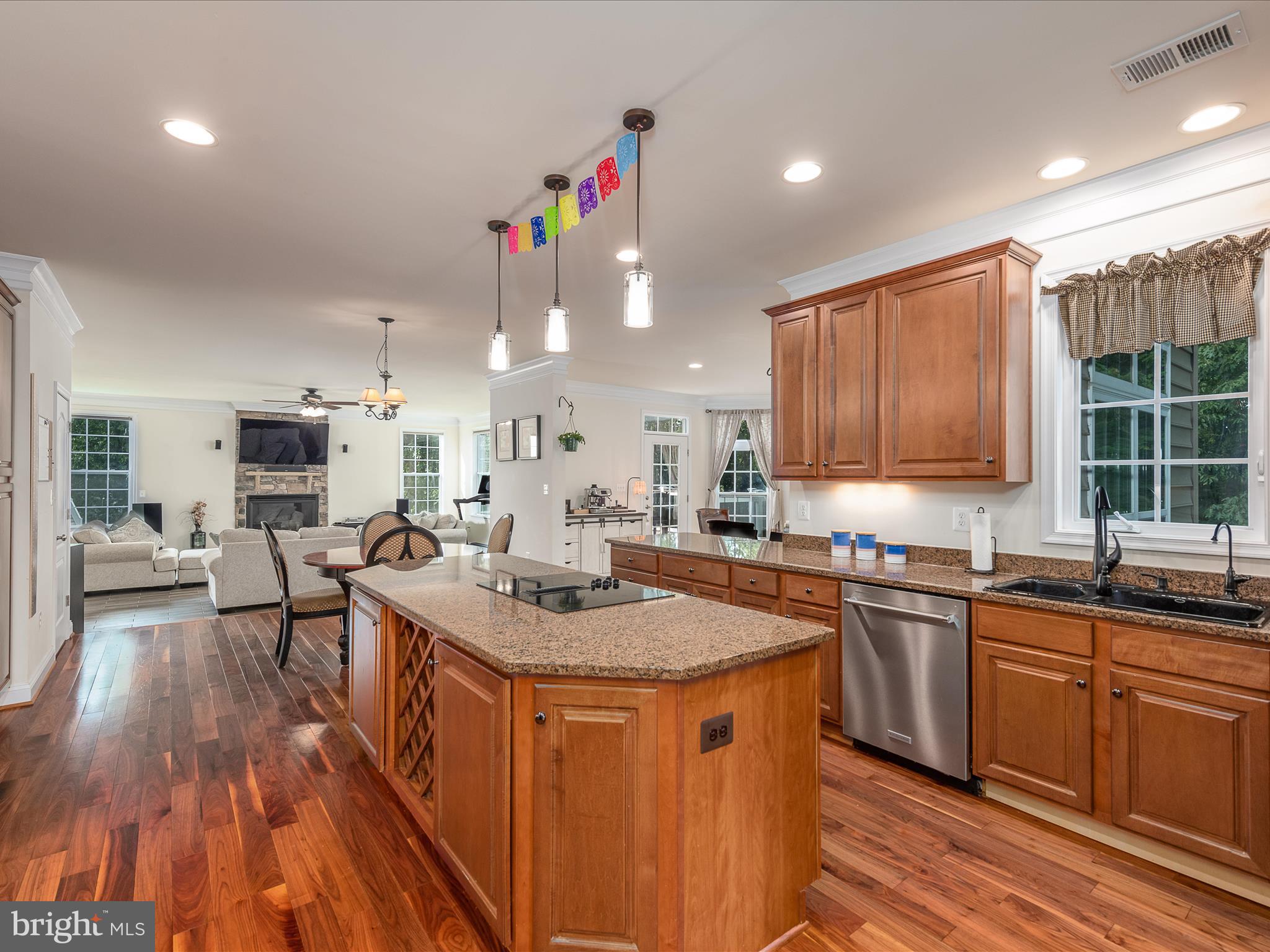 BROOKFIELD - Residential Lease