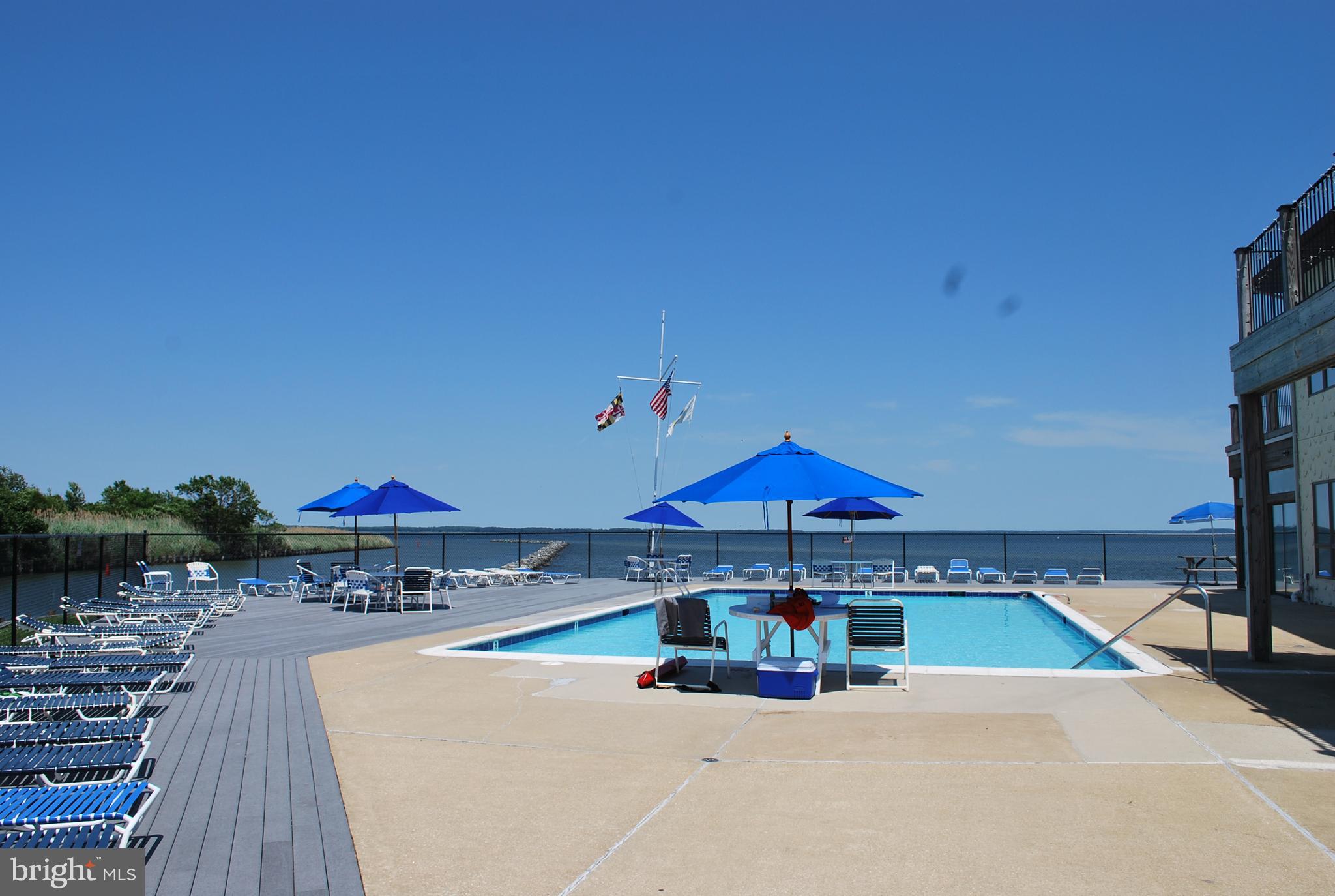 QUEENS LANDING - Residential