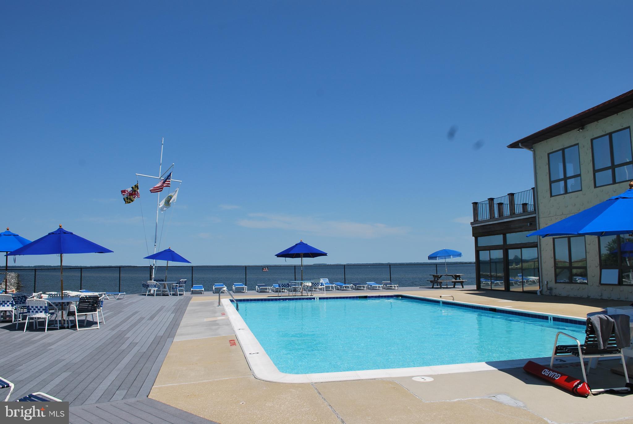 QUEENS LANDING - Residential