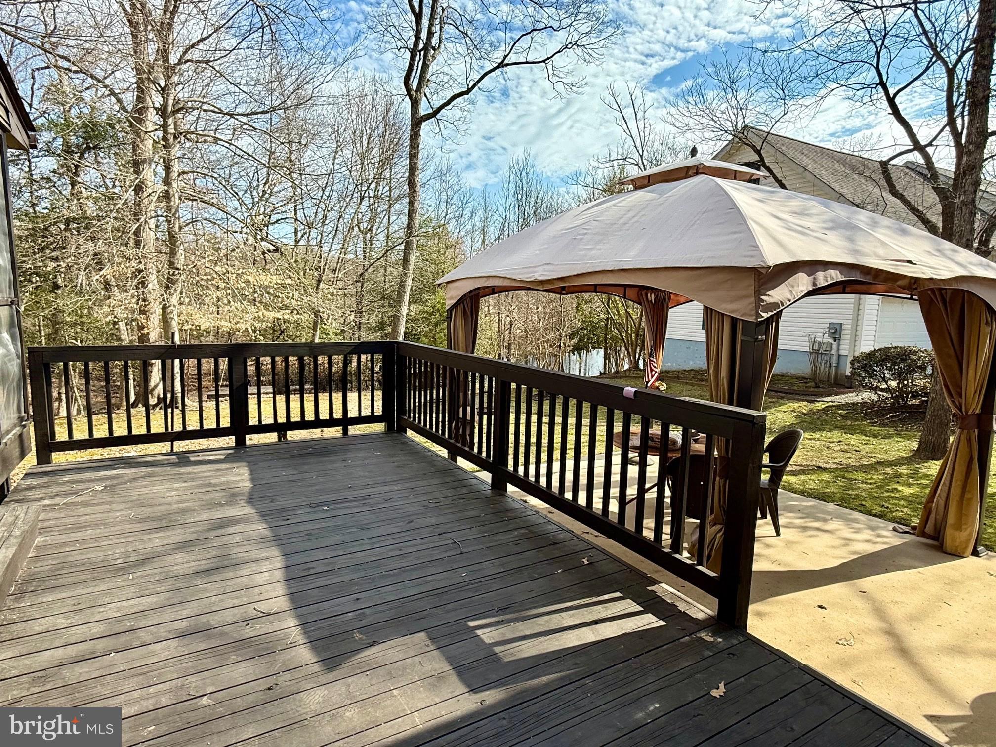 BRETON BAY/SOCIETY HILL - Residential